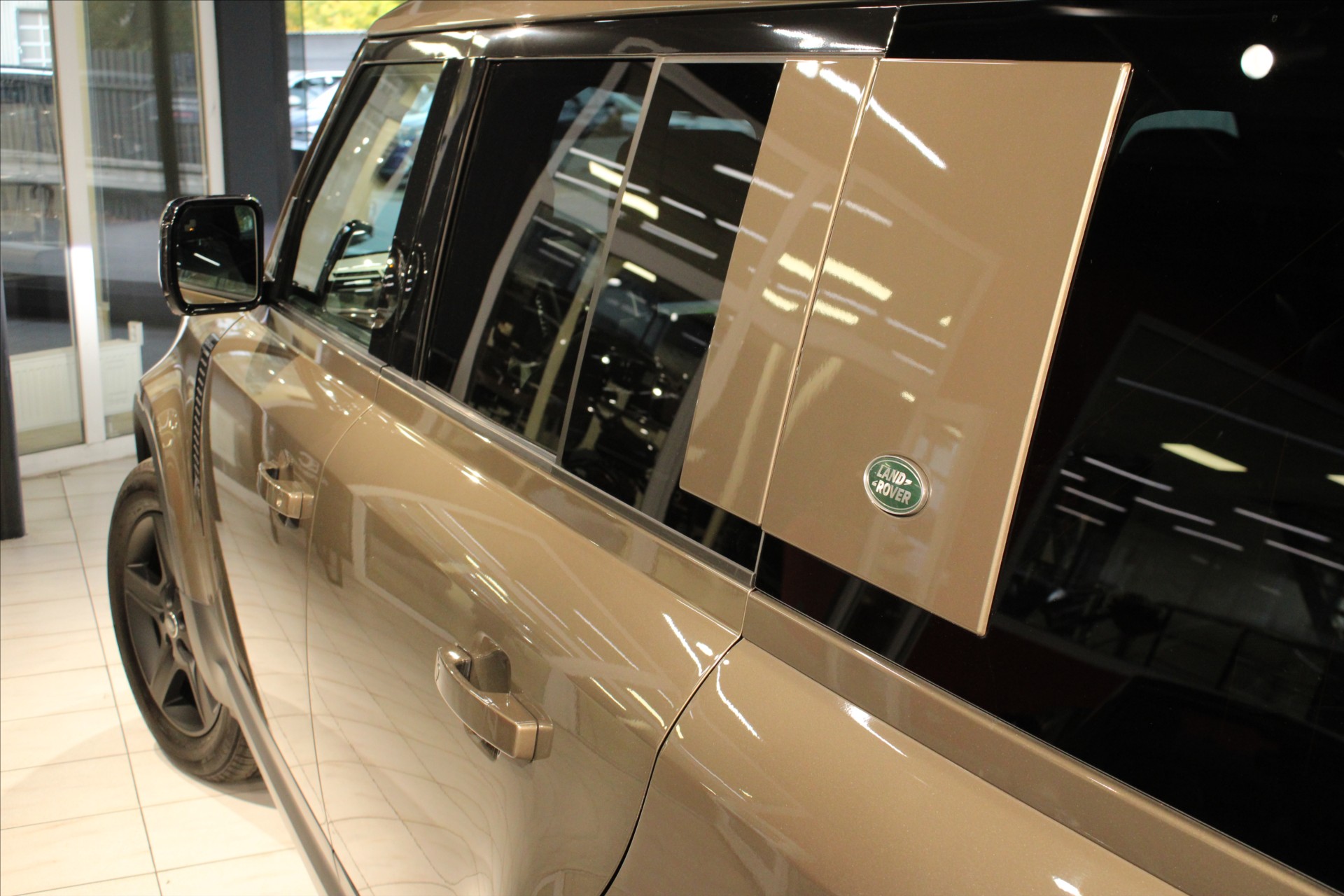 Land Rover Defender
